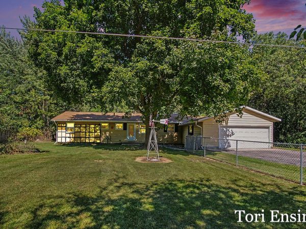 9054 Baker Road, Greenville, MI 48838