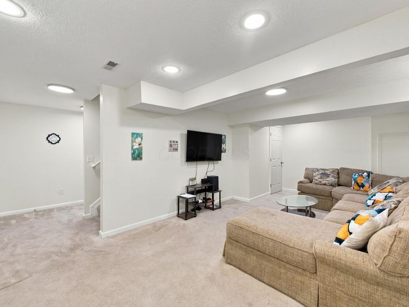 483 Pruden Drive , Pickerington, OH 43147 Photo 32