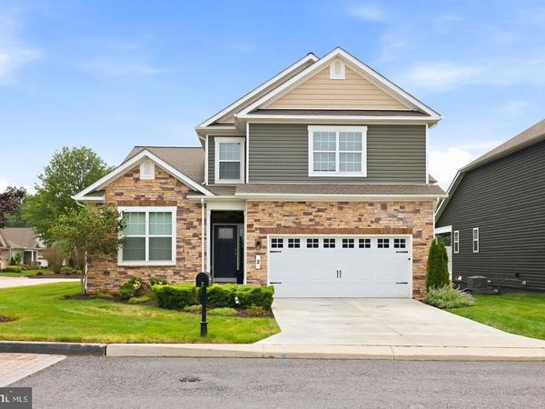 2 CHARLES DRIVE, GETTYSBURG, PA 17325