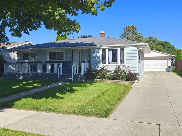 1521 N 22nd St, Sheboygan, WI 53081