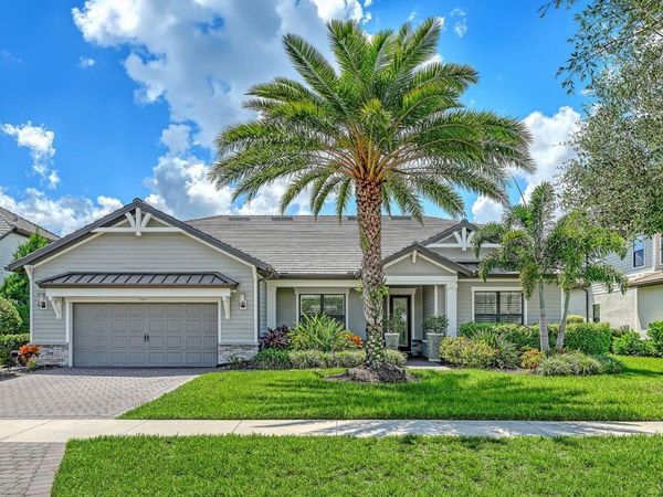 7997 GRANDE SHORES DRIVE , LAKEWOOD RANCH, FL 34240
