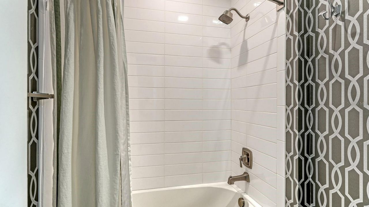 7997 Grande Shores Drive, Lakewood Ranch, FL 34240 Photo