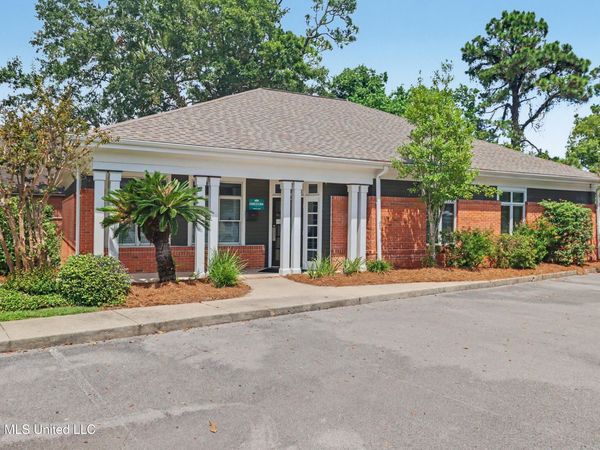 390 Courthouse Road, Gulfport, MS 39507