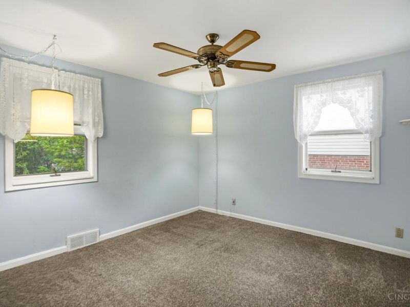 5557 Fairwood Road, Cincinnati, OH 45239 Photo 17