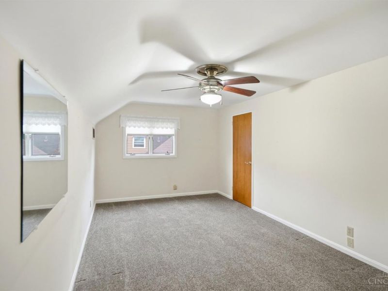 5557 Fairwood Road, Cincinnati, OH 45239 Photo 19