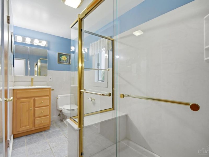 5557 Fairwood Road, Cincinnati, OH 45239 Photo 21