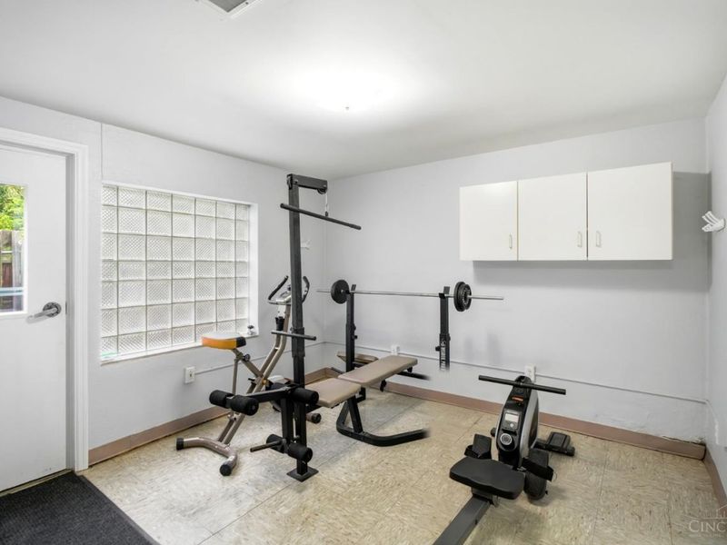 5557 Fairwood Road, Cincinnati, OH 45239 Photo 26