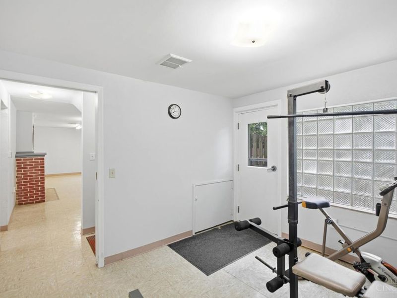 5557 Fairwood Road, Cincinnati, OH 45239 Photo 27