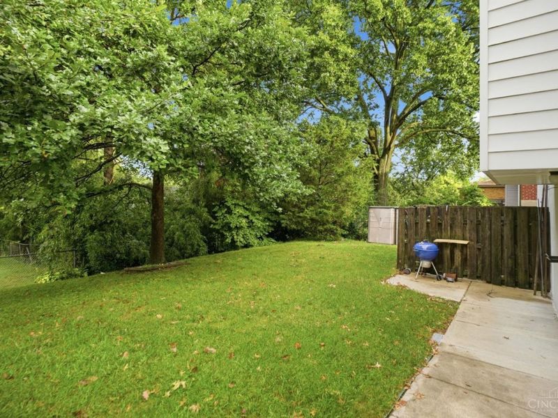 5557 Fairwood Road, Cincinnati, OH 45239 Photo 30