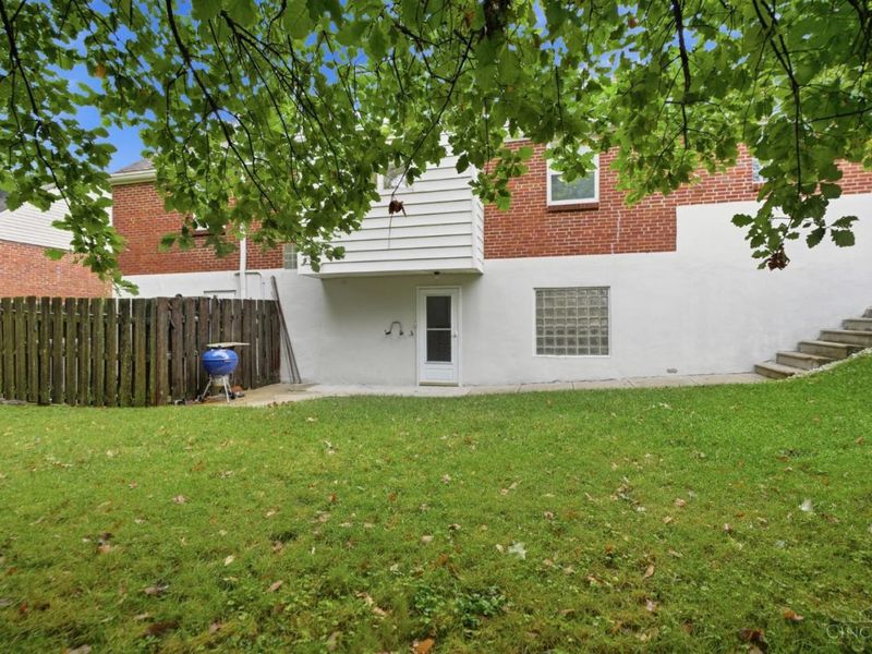 5557 Fairwood Road, Cincinnati, OH 45239 Photo 31