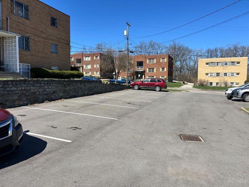 3301 Camvic Terrace, Cheviot, OH 45211 Photo 9