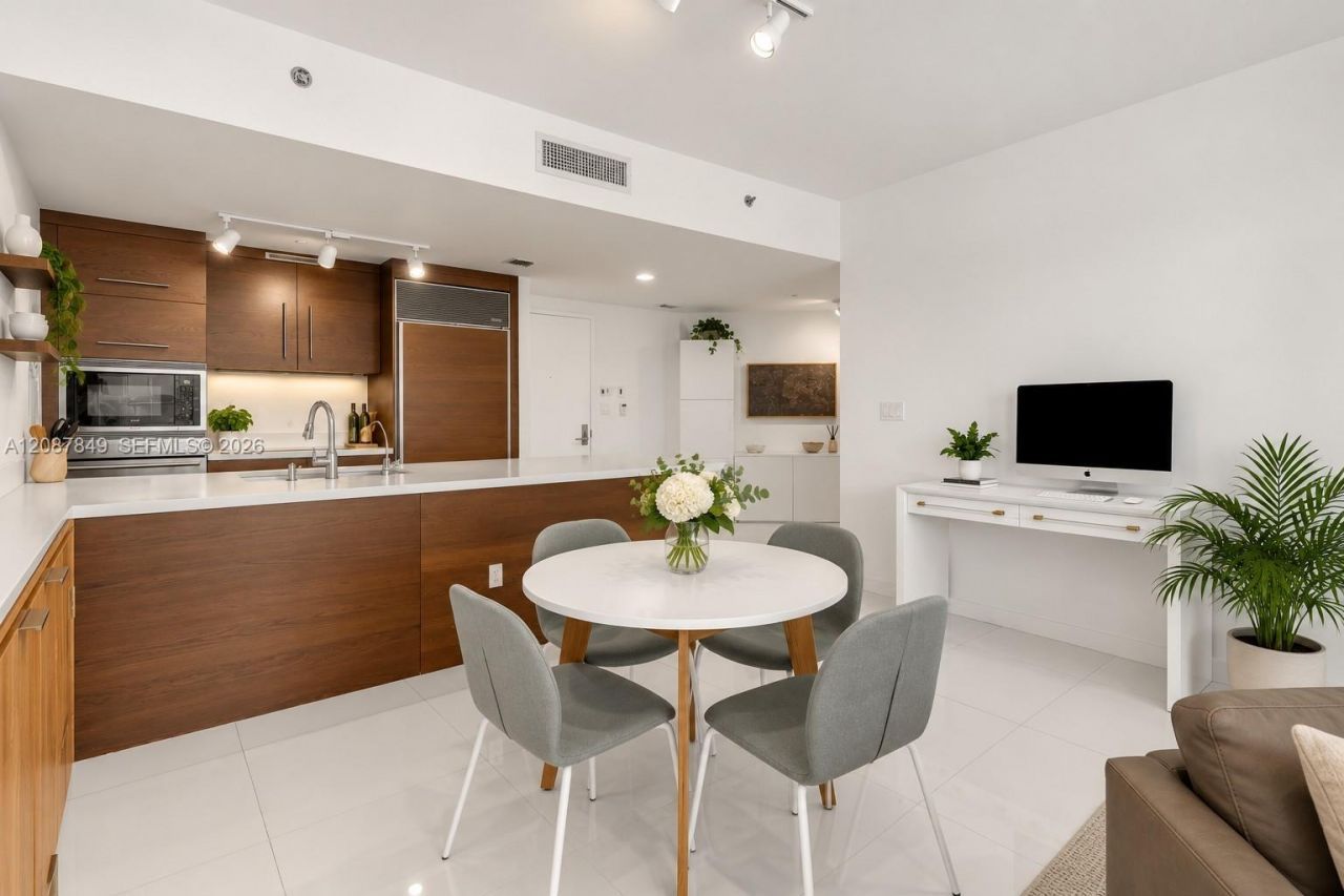 475 Brickell Ave, Unit 3609, Miami, FL 33131 Photo