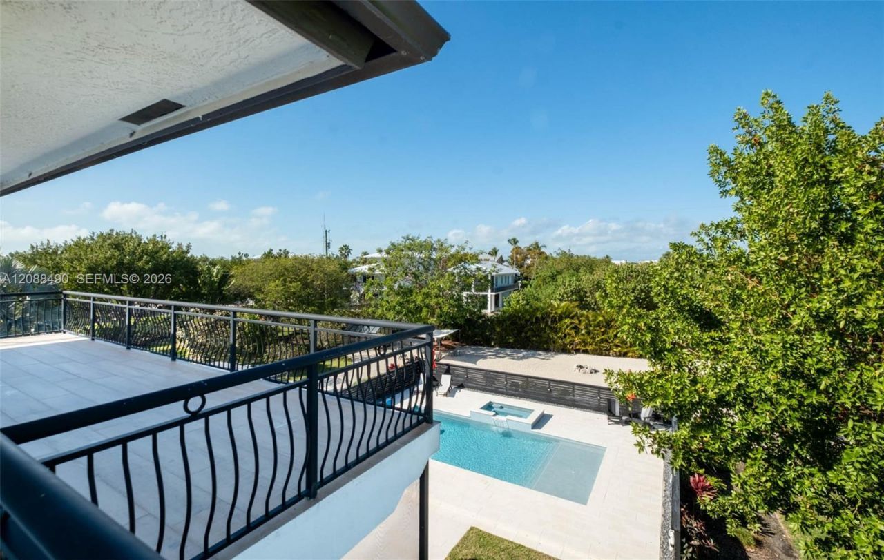 55 Ocean Front Dr , Key Largo, FL 33037 Photo