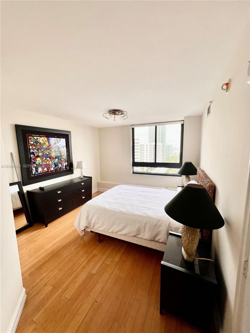 1330 West Ave, Unit 1207, Miami Beach, FL 33139 Photo