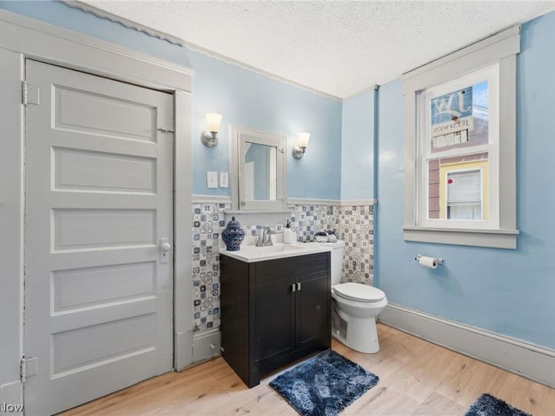 329 Girard Avenue NE, Canton, OH 44704 Photo 26