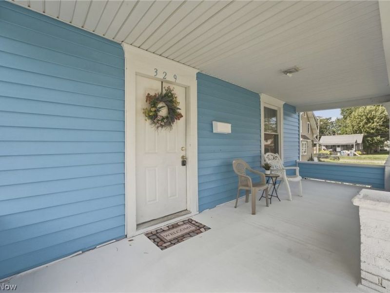 329 Girard Avenue NE, Canton, OH 44704 Photo 4