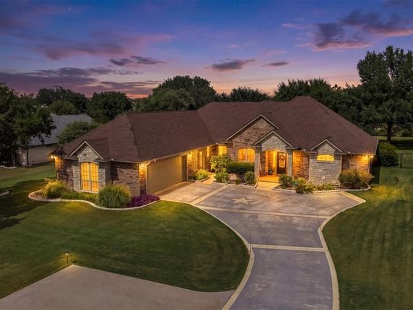 2116 Wood Duck Lane, Granbury, TX 76049