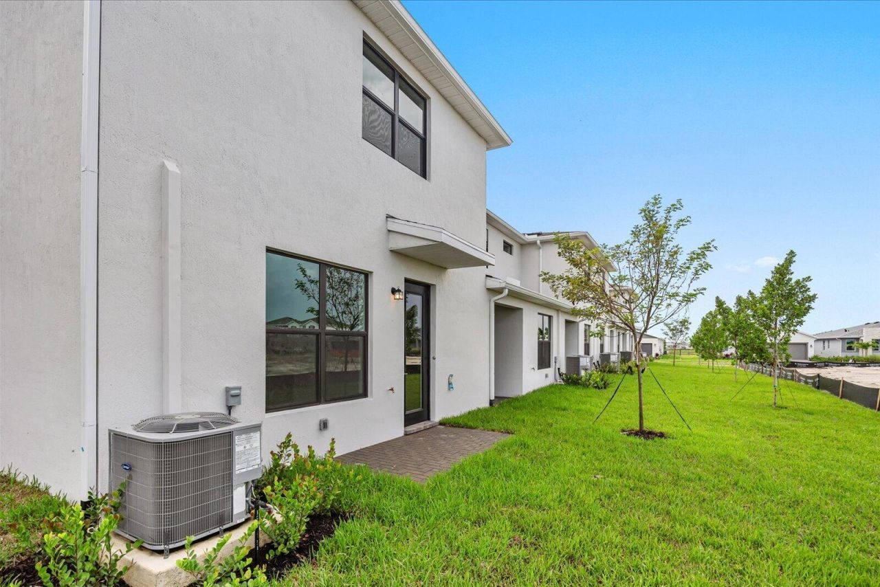 9982 SW Torquay Drive, Port Saint Lucie, FL 34987 Photo