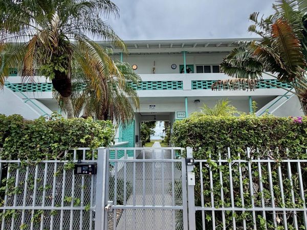 1980 BAY Drive, Unit 8, Miami Beach, FL 33141
