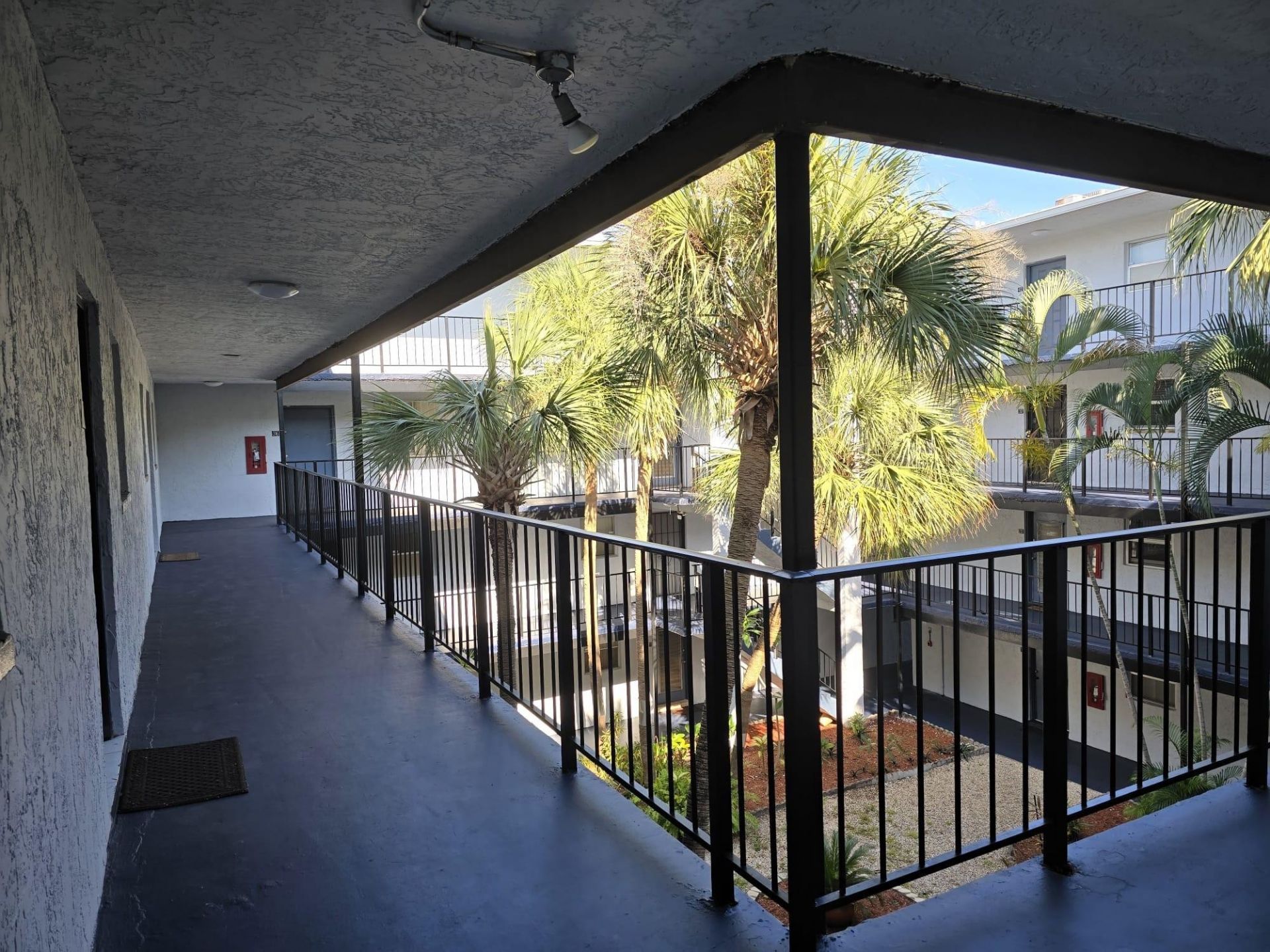 2860 Somerset Drive, Unit 317K, Lauderdale Lakes, FL 33311 Photo