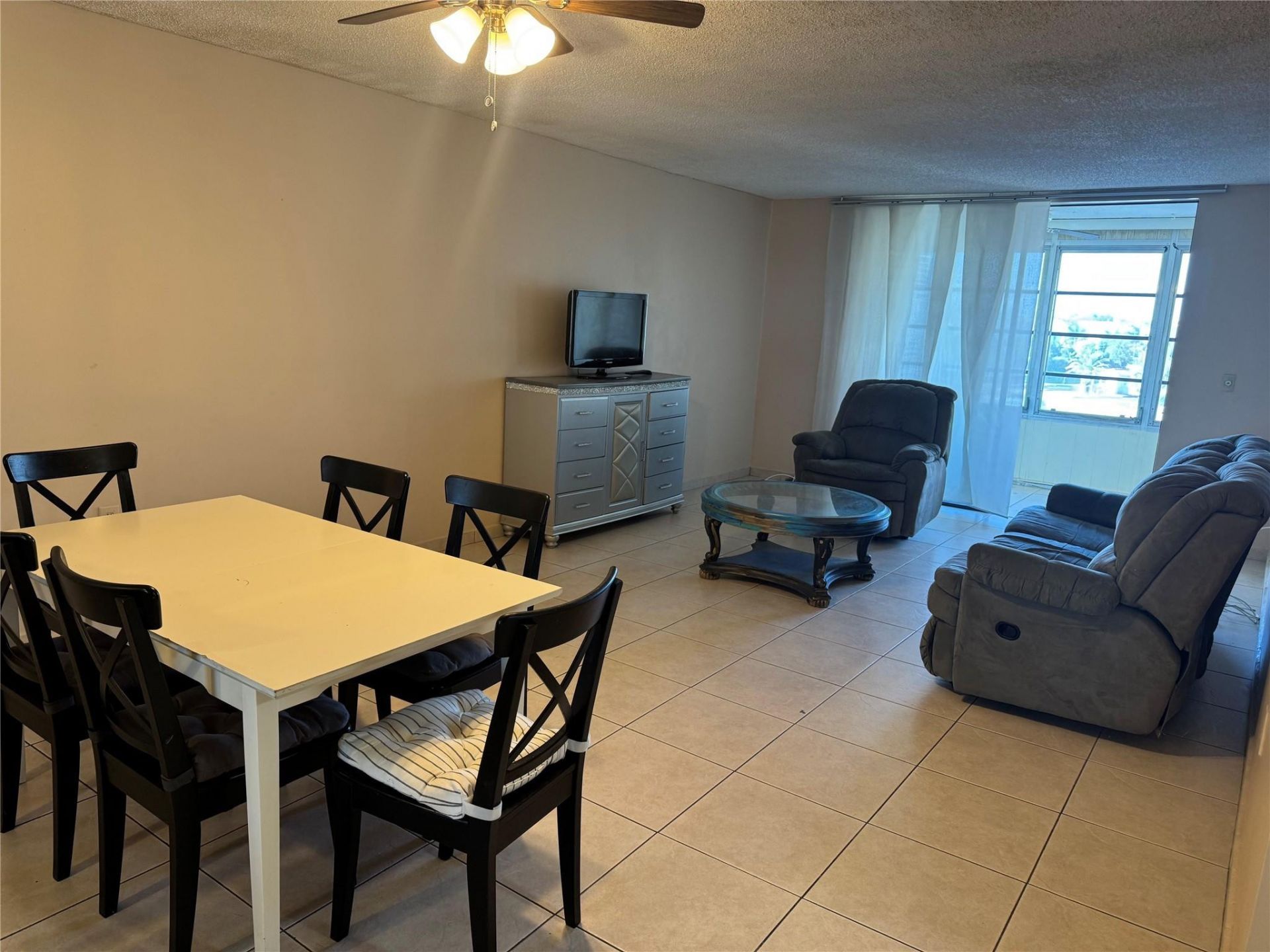 2860 Somerset Drive, Unit 317K, Lauderdale Lakes, FL 33311 Photo