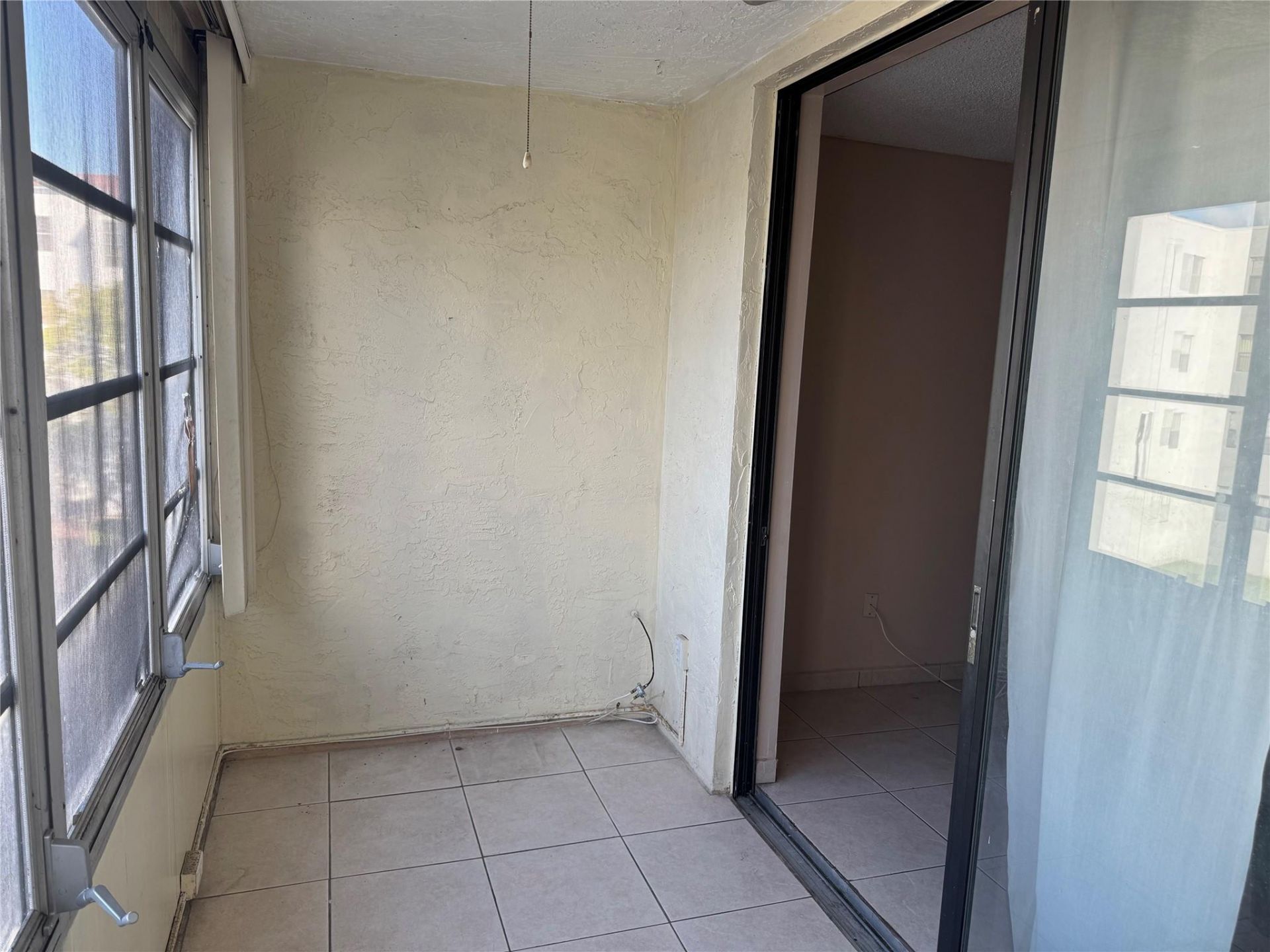 2860 Somerset Drive, Unit 317K, Lauderdale Lakes, FL 33311 Photo