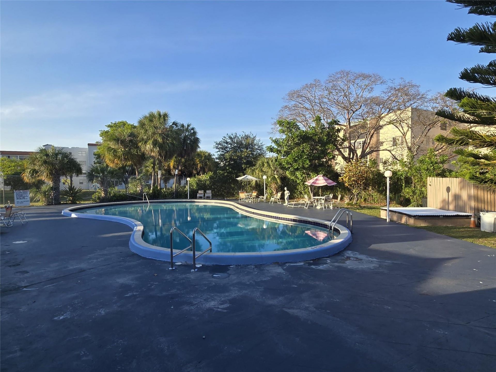 2860 Somerset Drive, Unit 317K, Lauderdale Lakes, FL 33311 Photo