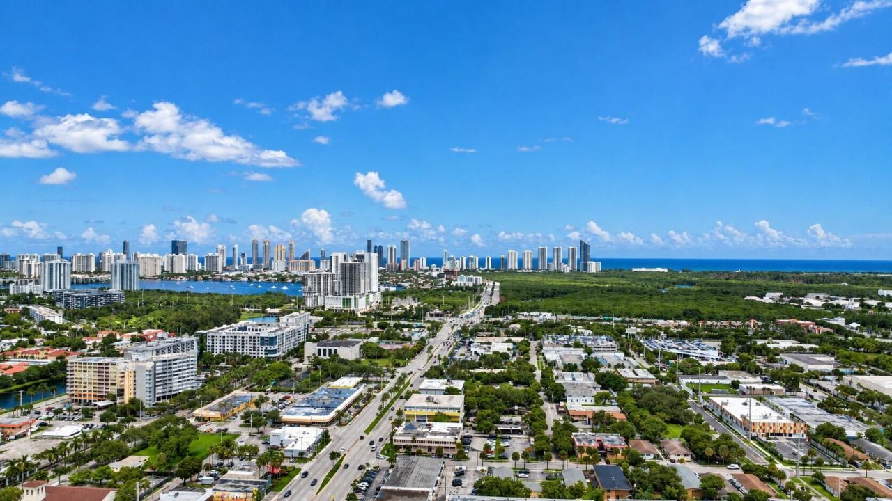 16204 NE 18th Court, North Miami Beach, FL 33162 Photo