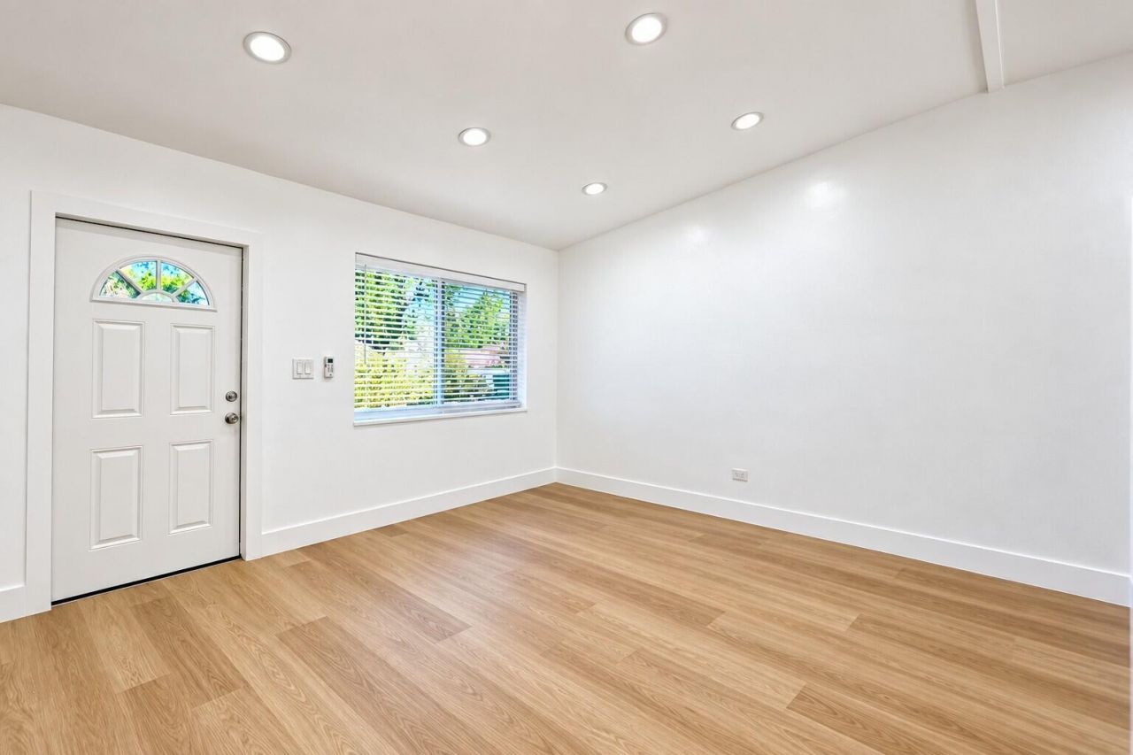 16204 NE 18th Court, North Miami Beach, FL 33162 Photo