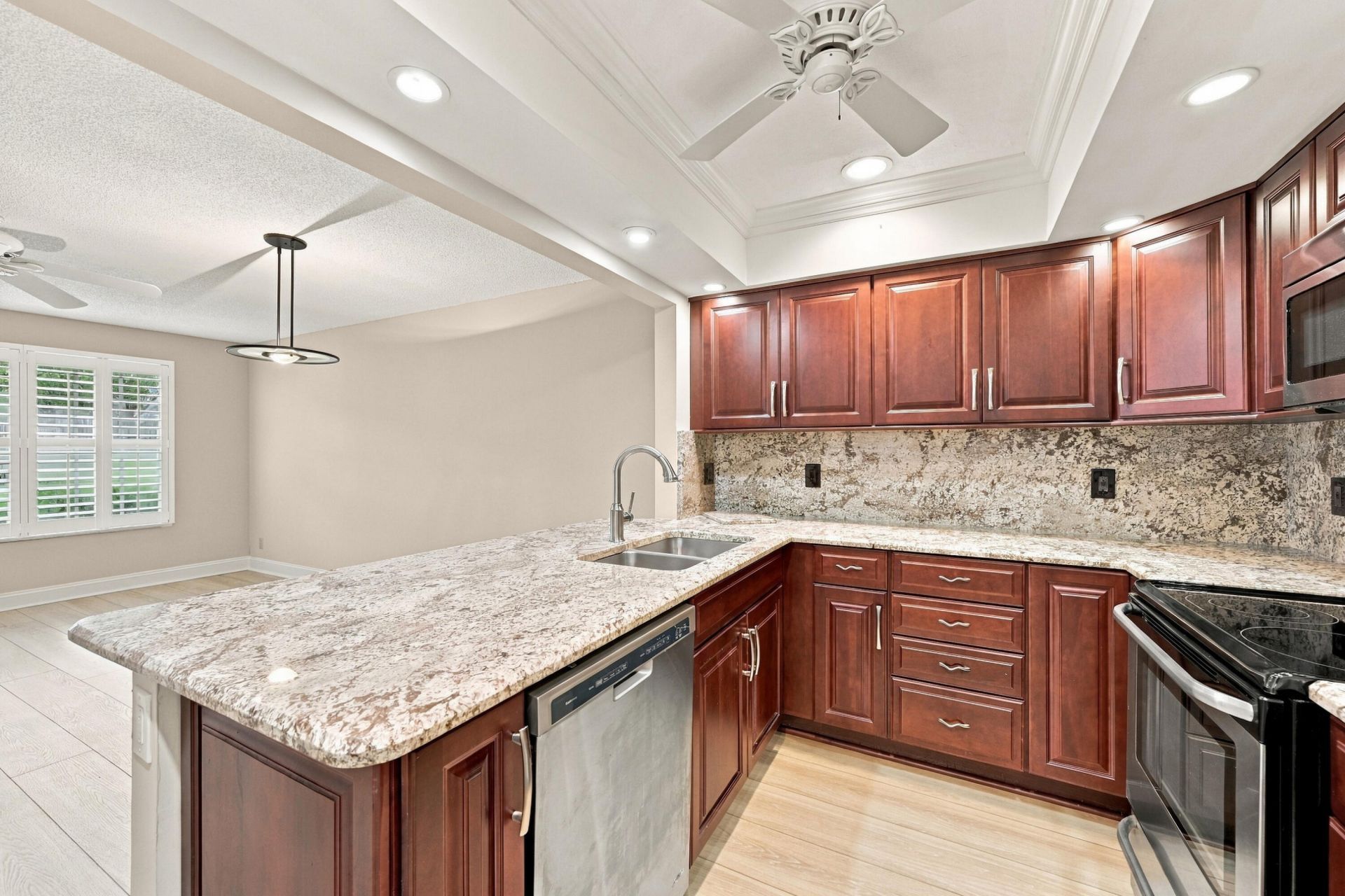 424 NW 70th Avenue, Unit 121, Plantation, FL 33317 Photo