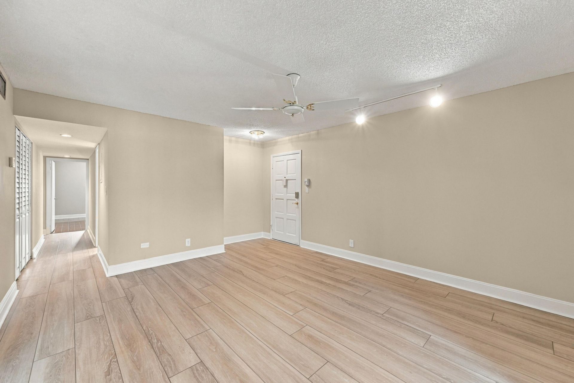 424 NW 70th Avenue, Unit 121, Plantation, FL 33317 Photo