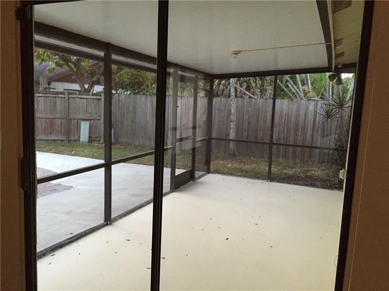 1204 SW 74th Avenue, North Lauderdale, FL 33068 Photo
