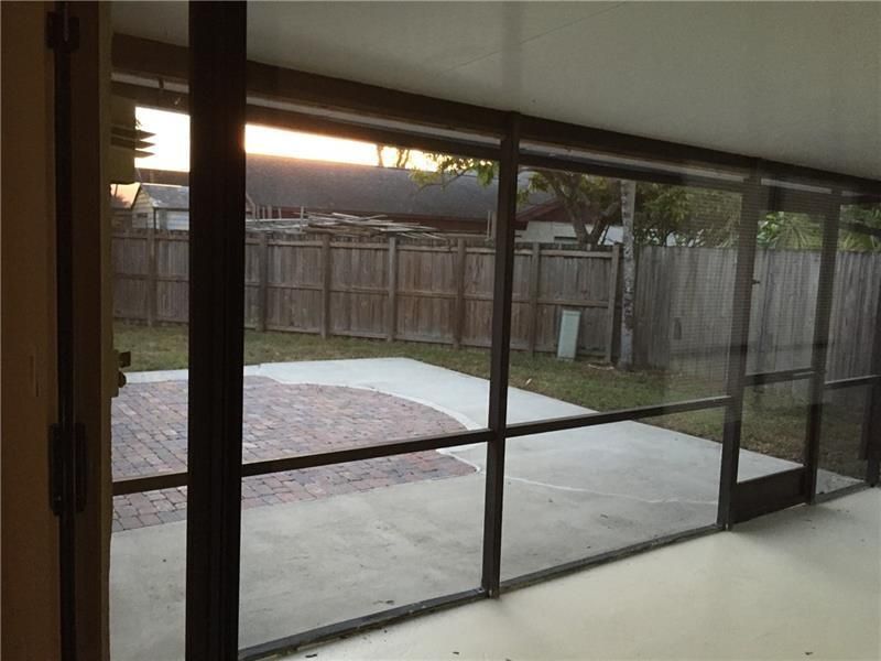 1204 SW 74th Avenue, North Lauderdale, FL 33068 Photo