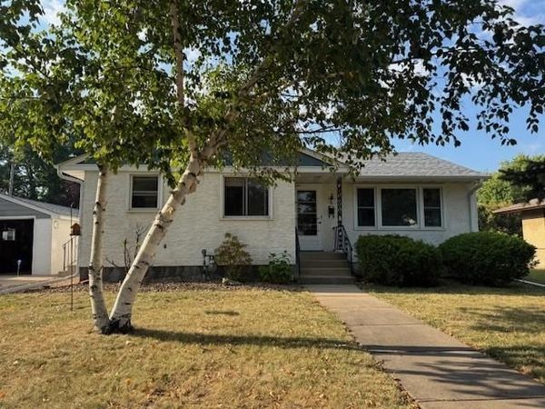 2654 2nd Avenue E, North Saint Paul, MN 55109