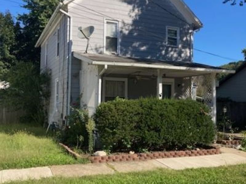 134 8th Street NE, New Philadelphia, OH 44663 Photo 3