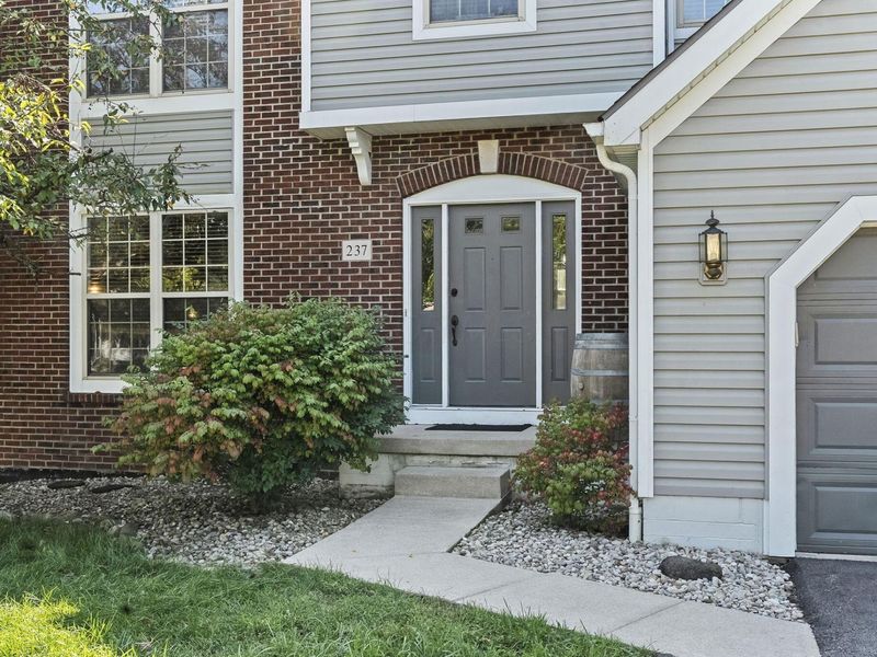 237 Hawthorn Boulevard, Delaware, OH 43015 Photo 3