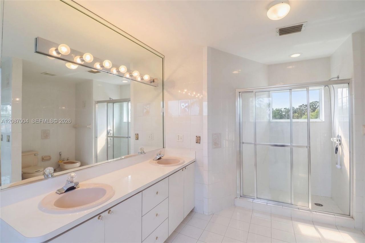 14203 SW 35th St , Miami, FL 33175 Photo