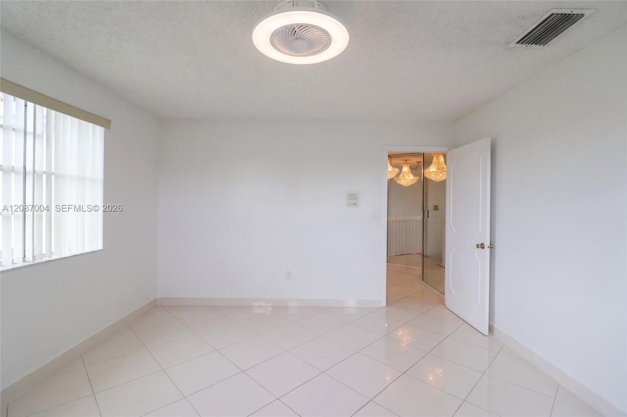 14203 SW 35th St , Miami, FL 33175 Photo