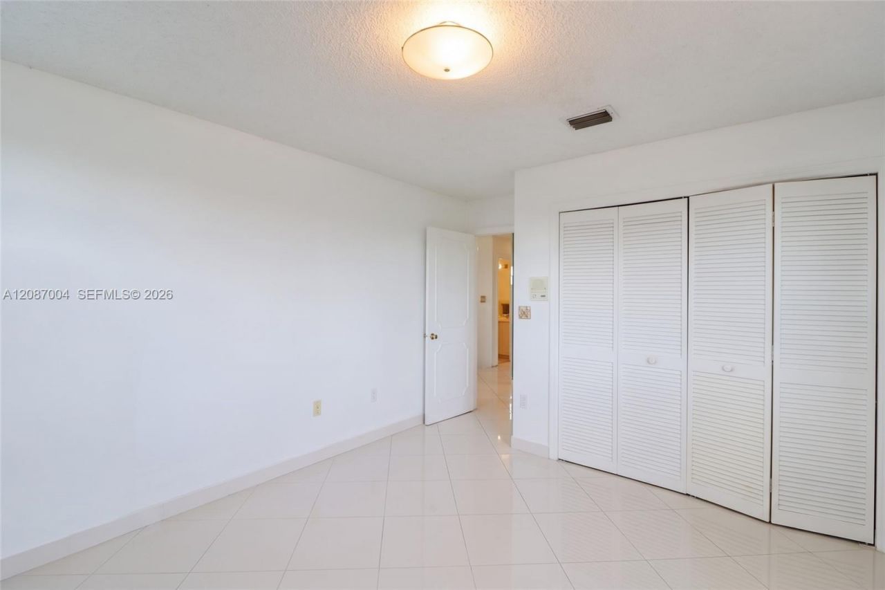 14203 SW 35th St , Miami, FL 33175 Photo