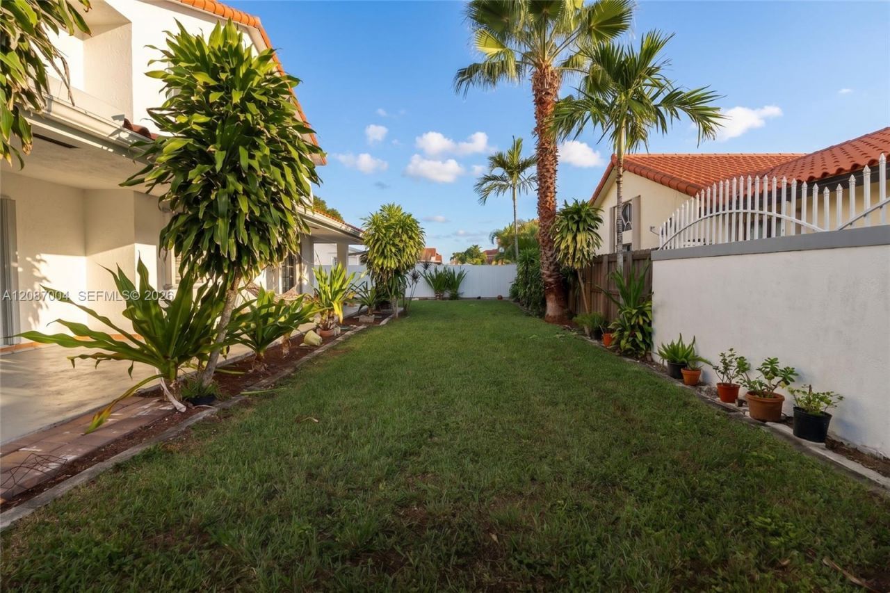 14203 SW 35th St , Miami, FL 33175 Photo