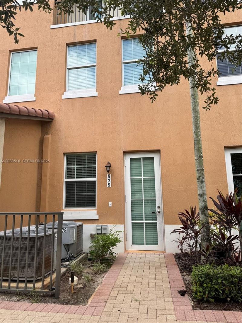 928 SW 147th Ave, Unit 2906, Pembroke Pines, FL 33027 Photo