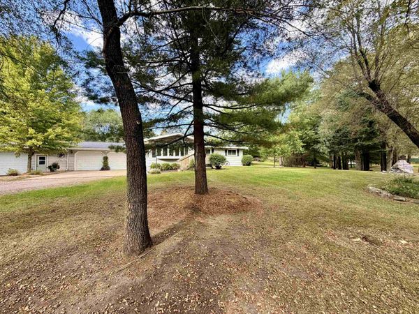 29569 Whispering Pines Road, Lone Rock, WI 53556