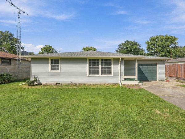 519 N Claypool Road, Muncie, IN 47303