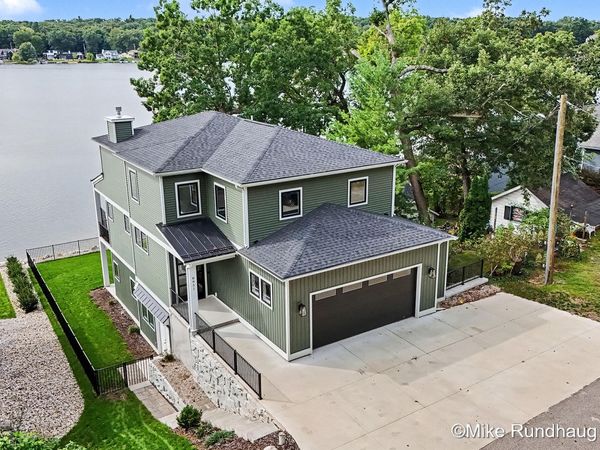 8851 Je-NE-Be Drive NE, Rockford, MI 49341