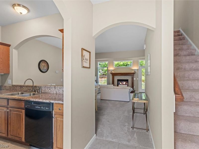 10943 Rocky Ledge Lane , Concord Township, OH 44077 Photo 5