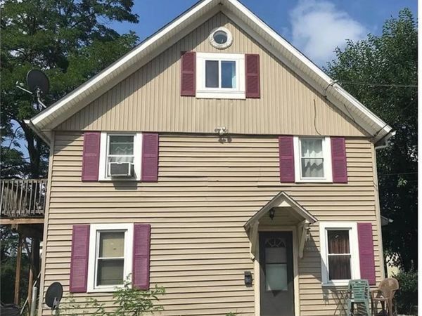 231 S Vine Street , Medina, OH 44256