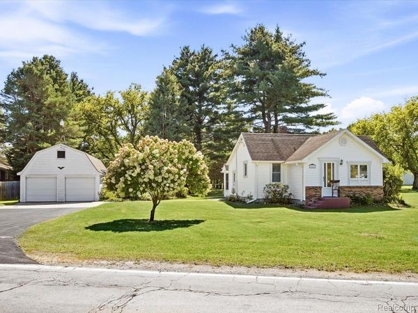 4369 Atkins Road, Port Huron, Mi 48060