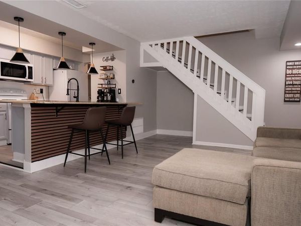 1384 Old Coach Road SW, Marietta, GA 30008