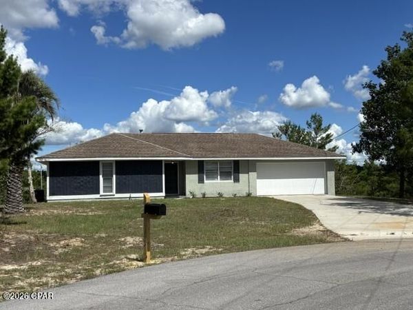 1192 Florence Court, Chipley, FL 32428