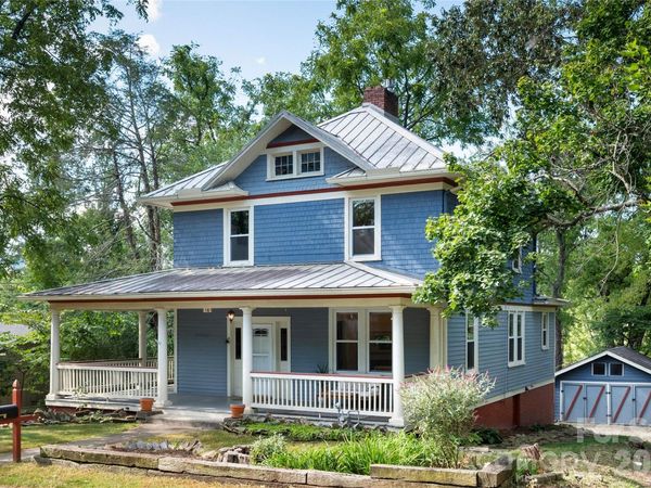 16 West Street, Asheville, NC 28801